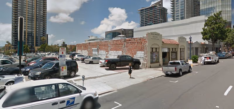 1304 India St. Lot